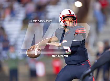 Thumbnail 2 in Carrollton vs Gainesville (MaxPreps Game of the Week) photogallery.