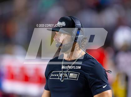 Thumbnail 2 in Carrollton vs Gainesville (MaxPreps Game of the Week) photogallery.