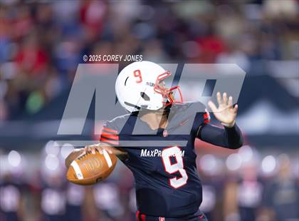 Thumbnail 1 in Carrollton vs Gainesville (MaxPreps Game of the Week) photogallery.