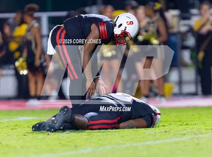 Thumbnail 1 in Carrollton vs Gainesville (MaxPreps Game of the Week) photogallery.