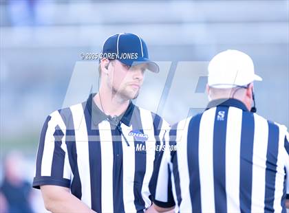 Thumbnail 2 in Carrollton vs Gainesville (MaxPreps Game of the Week) photogallery.