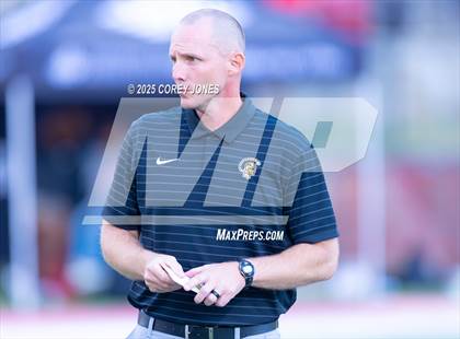 Thumbnail 2 in Carrollton vs Gainesville (MaxPreps Game of the Week) photogallery.