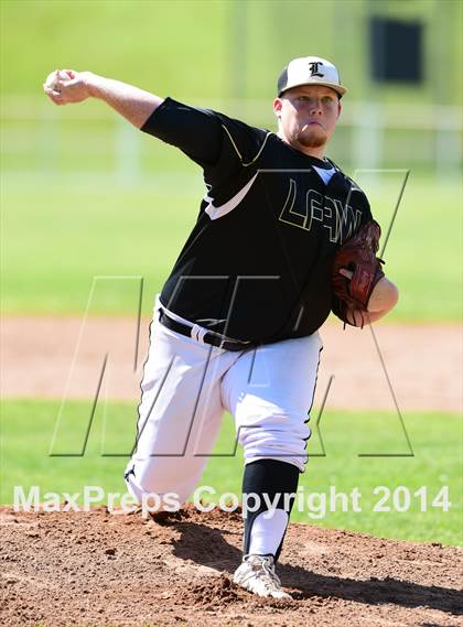 Thumbnail 3 in Darien @ Jonathan Law (CIAC Class L Quarterfinal) photogallery.