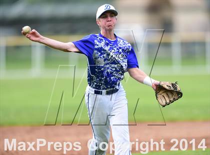 Thumbnail 2 in Darien @ Jonathan Law (CIAC Class L Quarterfinal) photogallery.