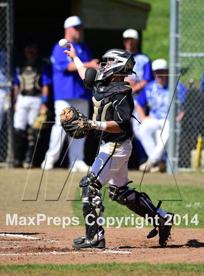 Thumbnail 3 in Darien @ Jonathan Law (CIAC Class L Quarterfinal) photogallery.