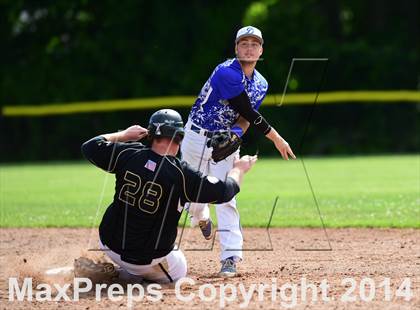 Thumbnail 3 in Darien @ Jonathan Law (CIAC Class L Quarterfinal) photogallery.