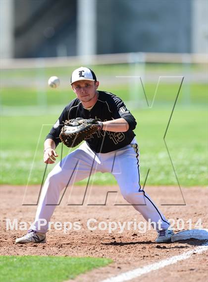 Thumbnail 3 in Darien @ Jonathan Law (CIAC Class L Quarterfinal) photogallery.