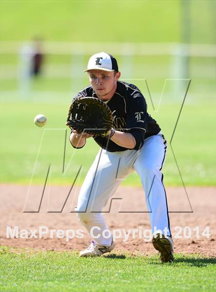 Thumbnail 3 in Darien @ Jonathan Law (CIAC Class L Quarterfinal) photogallery.