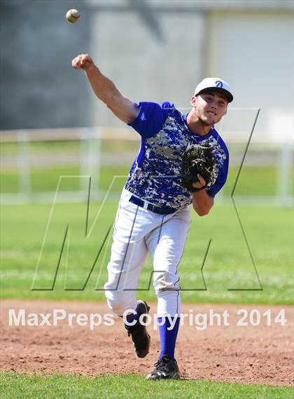 Thumbnail 1 in Darien @ Jonathan Law (CIAC Class L Quarterfinal) photogallery.