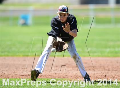 Thumbnail 2 in Darien @ Jonathan Law (CIAC Class L Quarterfinal) photogallery.