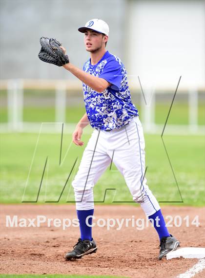 Thumbnail 2 in Darien @ Jonathan Law (CIAC Class L Quarterfinal) photogallery.