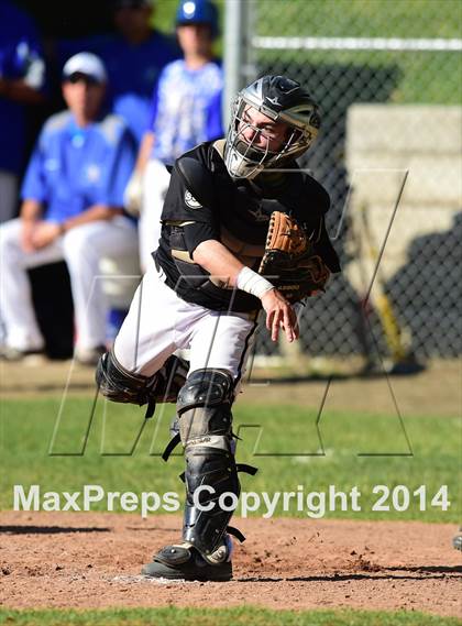 Thumbnail 1 in Darien @ Jonathan Law (CIAC Class L Quarterfinal) photogallery.