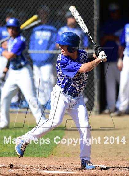 Thumbnail 3 in Darien @ Jonathan Law (CIAC Class L Quarterfinal) photogallery.
