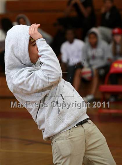 Thumbnail 2 in University @ Taft (CIF LACS Playoffs) photogallery.