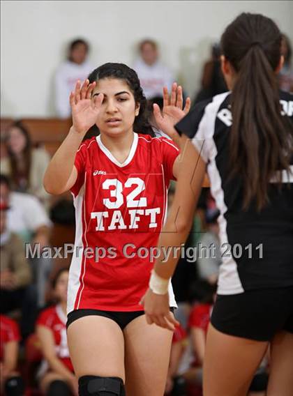 Thumbnail 3 in University @ Taft (CIF LACS Playoffs) photogallery.