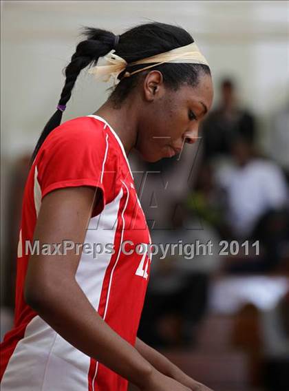 Thumbnail 1 in University @ Taft (CIF LACS Playoffs) photogallery.