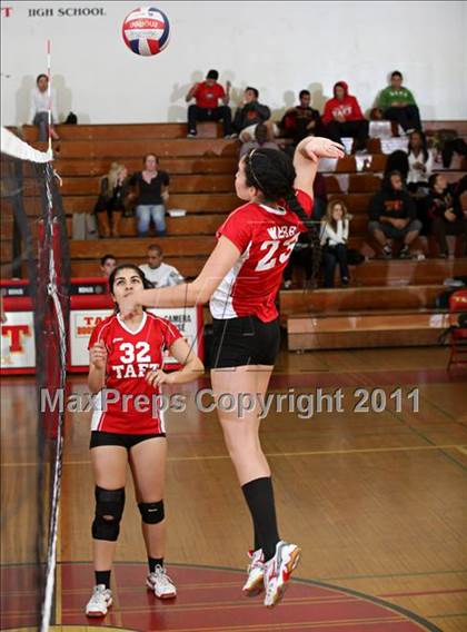 Thumbnail 3 in University @ Taft (CIF LACS Playoffs) photogallery.