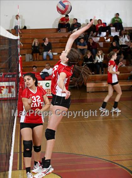 Thumbnail 2 in University @ Taft (CIF LACS Playoffs) photogallery.
