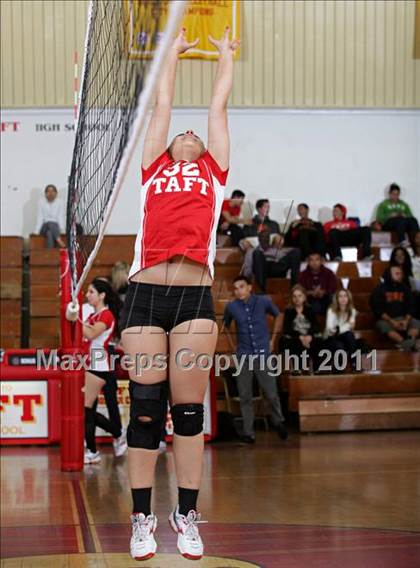 Thumbnail 2 in University @ Taft (CIF LACS Playoffs) photogallery.