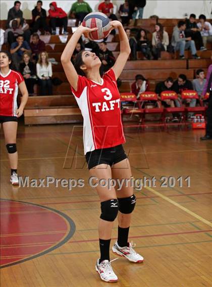 Thumbnail 1 in University @ Taft (CIF LACS Playoffs) photogallery.