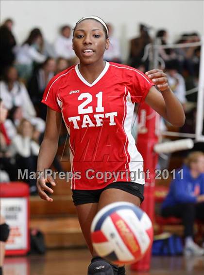 Thumbnail 3 in University @ Taft (CIF LACS Playoffs) photogallery.