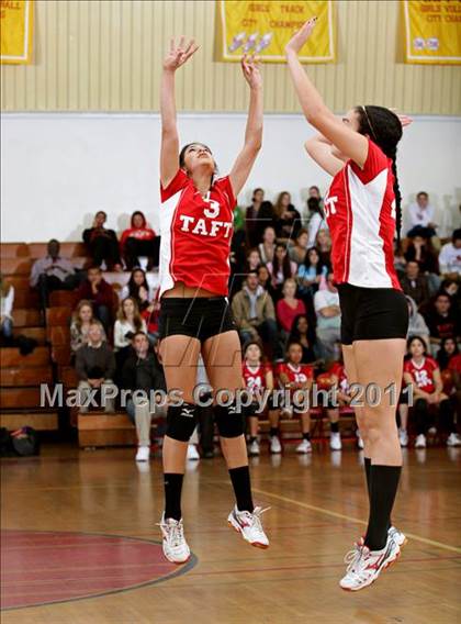 Thumbnail 2 in University @ Taft (CIF LACS Playoffs) photogallery.