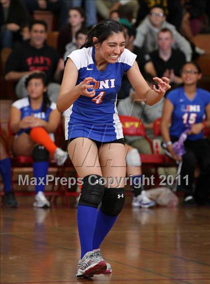 Thumbnail 2 in University @ Taft (CIF LACS Playoffs) photogallery.