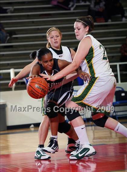 Thumbnail 1 in Clear Creek vs Cy Falls (McDonalds Texas Invitational) photogallery.