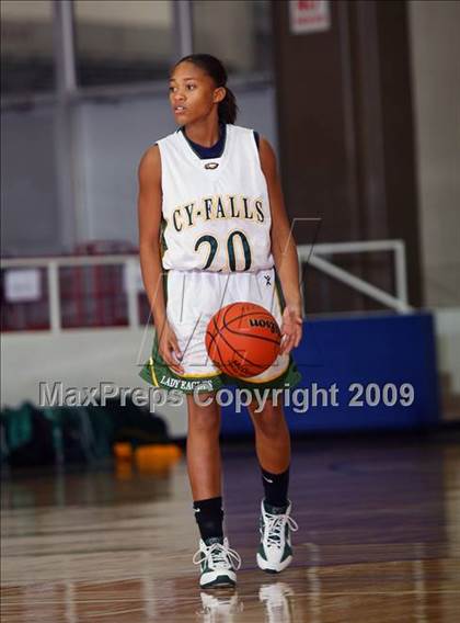 Thumbnail 2 in Clear Creek vs Cy Falls (McDonalds Texas Invitational) photogallery.