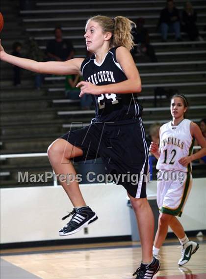 Thumbnail 1 in Clear Creek vs Cy Falls (McDonalds Texas Invitational) photogallery.