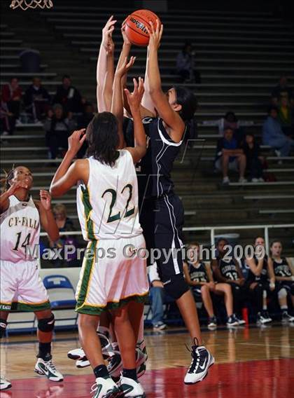 Thumbnail 3 in Clear Creek vs Cy Falls (McDonalds Texas Invitational) photogallery.