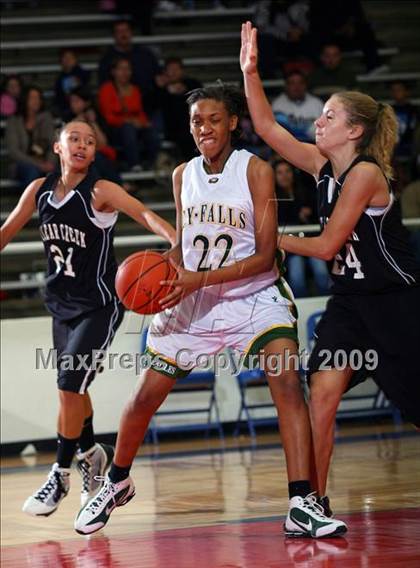Thumbnail 2 in Clear Creek vs Cy Falls (McDonalds Texas Invitational) photogallery.