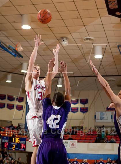 Thumbnail 2 in Calloway County vs Harrisburg (Marshall County Hoopfest) photogallery.