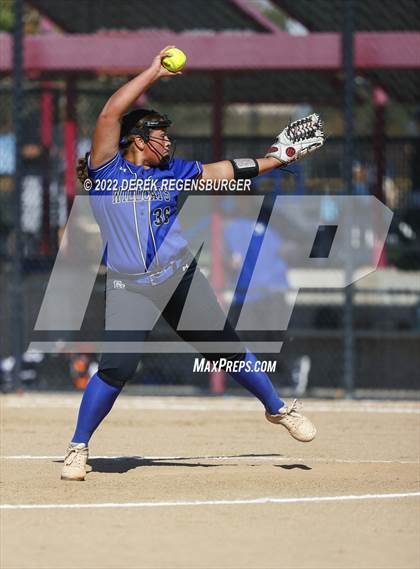 Thumbnail 2 in Fruita Monument vs Legend (CHSAA 5A Sweet 16) photogallery.
