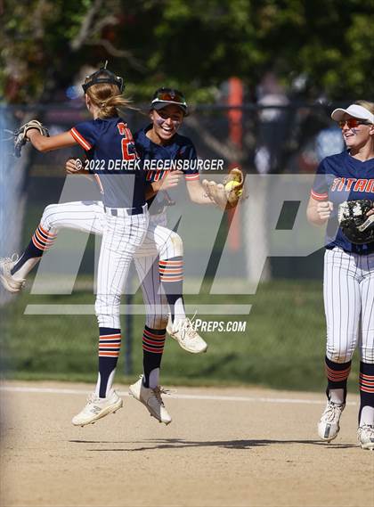 Thumbnail 3 in Fruita Monument vs Legend (CHSAA 5A Sweet 16) photogallery.