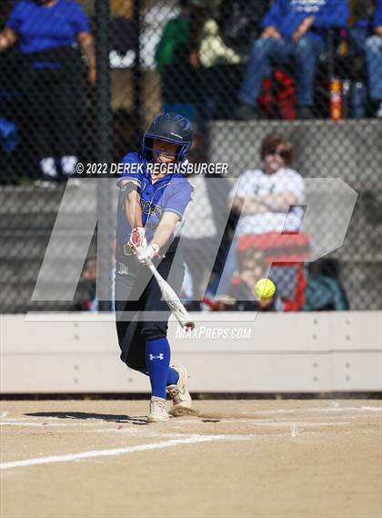Thumbnail 3 in Fruita Monument vs Legend (CHSAA 5A Sweet 16) photogallery.