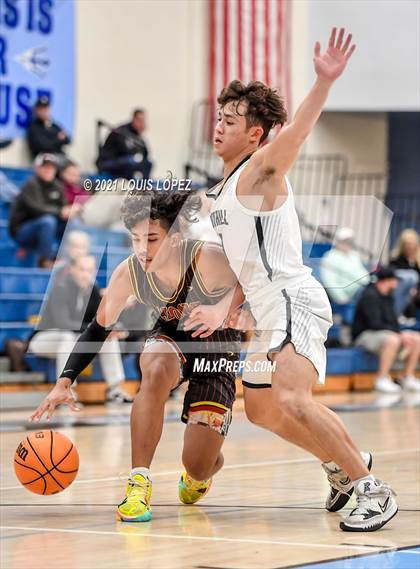 Thumbnail 2 in JSerra Catholic vs. Foothill (CDM Beach Bash Tournament) photogallery.