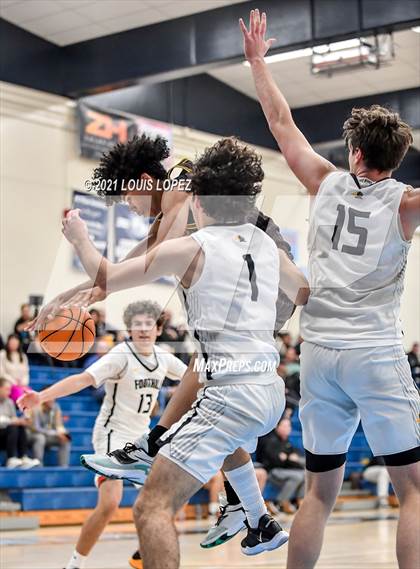 Thumbnail 3 in JSerra Catholic vs. Foothill (CDM Beach Bash Tournament) photogallery.