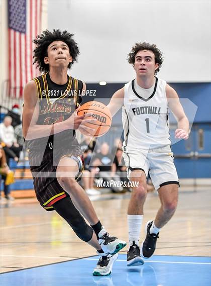Thumbnail 2 in JSerra Catholic vs. Foothill (CDM Beach Bash Tournament) photogallery.