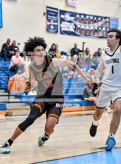 Thumbnail 1 in JSerra Catholic vs. Foothill (CDM Beach Bash Tournament) photogallery.