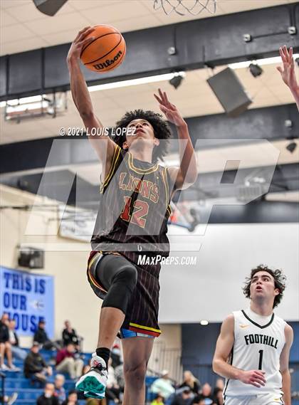 Thumbnail 2 in JSerra Catholic vs. Foothill (CDM Beach Bash Tournament) photogallery.