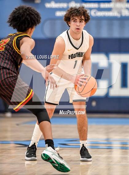 Thumbnail 3 in JSerra Catholic vs. Foothill (CDM Beach Bash Tournament) photogallery.