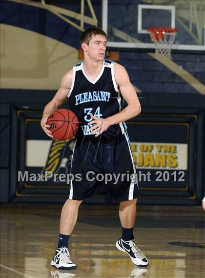 Thumbnail 3 in Pleasant Valley vs. Davis (Trojan Toss-Up) photogallery.
