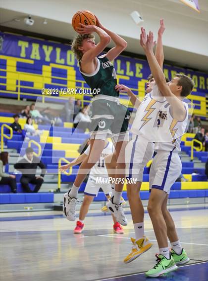 Thumbnail 3 in Olympus @ Taylorsville photogallery.