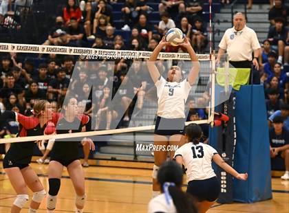 Thumbnail 3 in 'Iolani @ Kamehameha Kapalama photogallery.