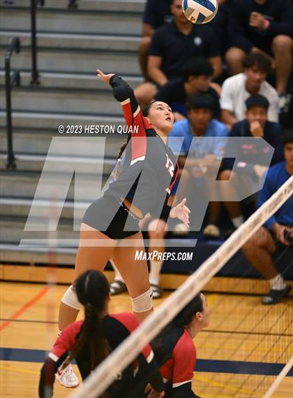 Thumbnail 2 in 'Iolani @ Kamehameha Kapalama photogallery.