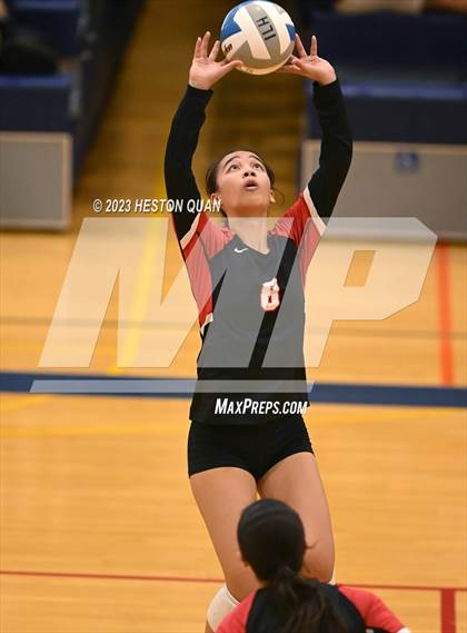 Thumbnail 2 in 'Iolani @ Kamehameha Kapalama photogallery.