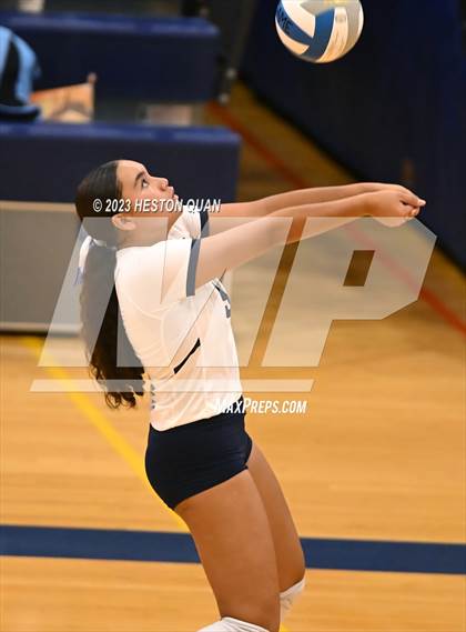 Thumbnail 3 in 'Iolani @ Kamehameha Kapalama photogallery.
