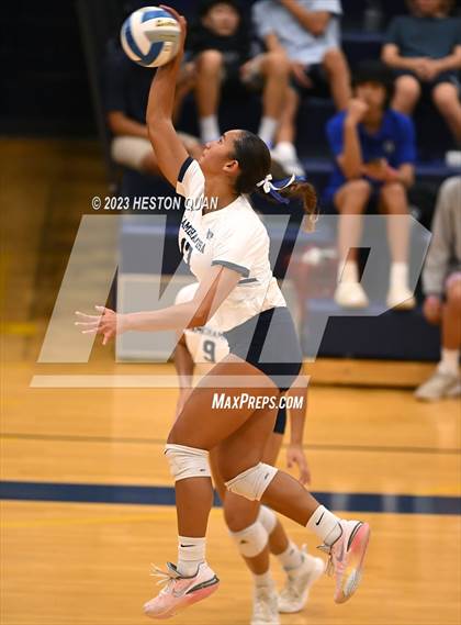 Thumbnail 3 in 'Iolani @ Kamehameha Kapalama photogallery.