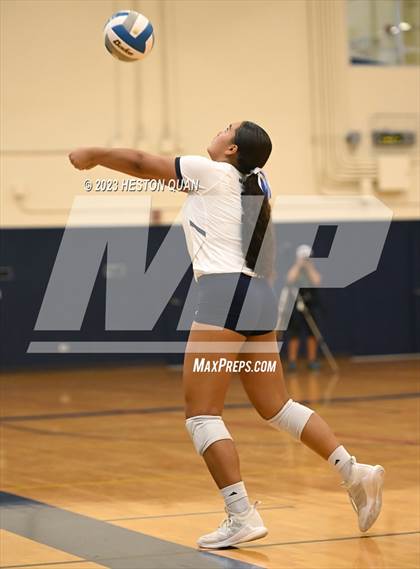 Thumbnail 2 in 'Iolani @ Kamehameha Kapalama photogallery.